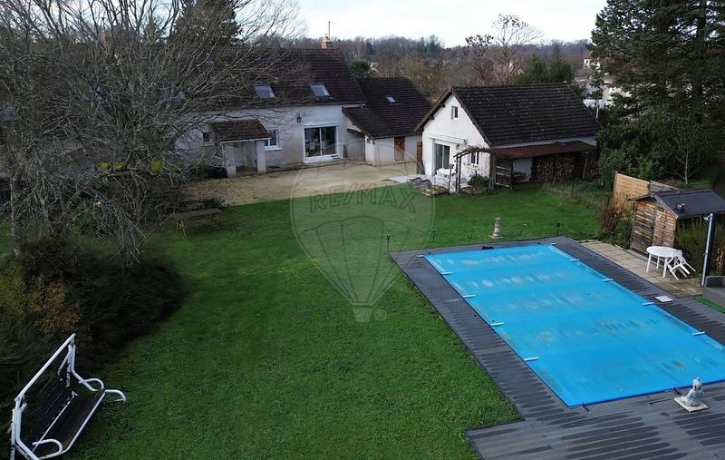 Maison - 186 m² - 6 pièces