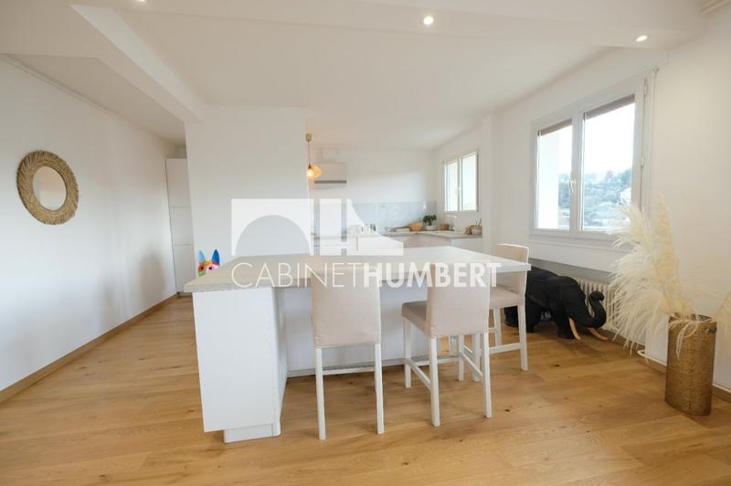 Appartement - 89 m² - 4 pièces