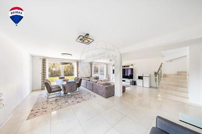 Maison - 164 m² - 7 pièces