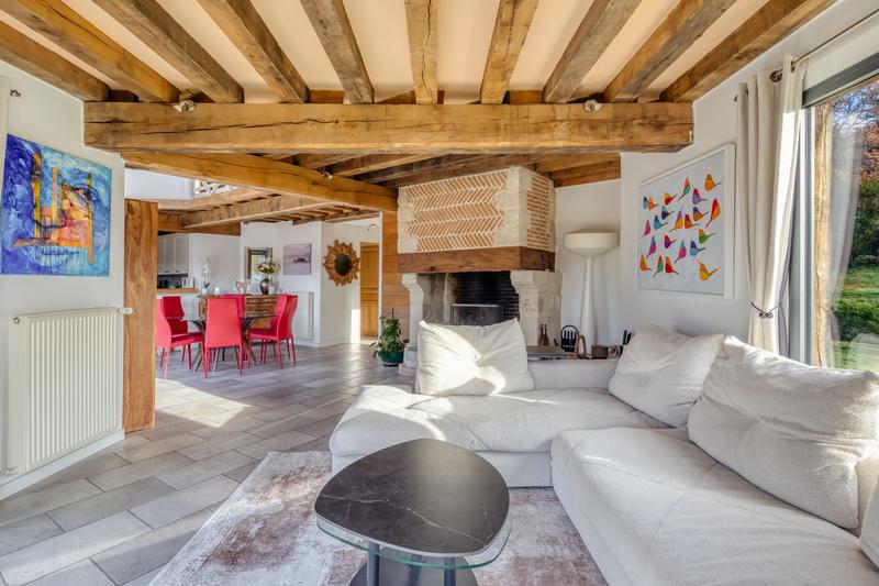 Maison - 273 m² - 7 pièces