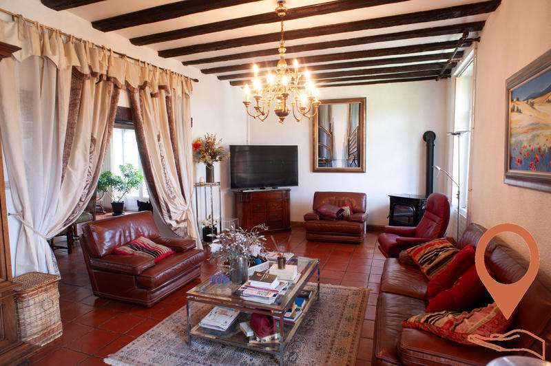 Viager - Maison ancienne - 265 m² - 8 pièces