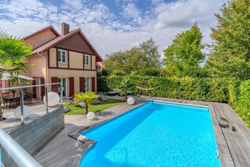 Maison - 158 m² - 6 pièces