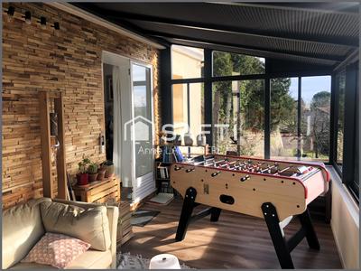 Maison - 180 m² - 6 pièces