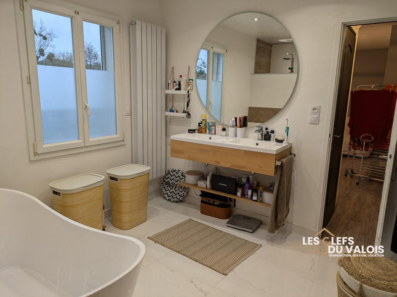 Maison - 150 m² - 8 pièces