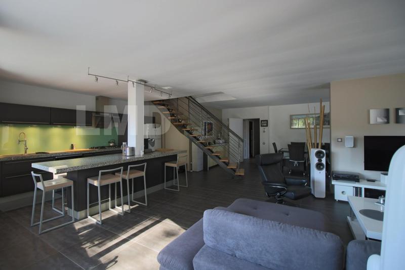 Maison - 190 m² - 5 pièces