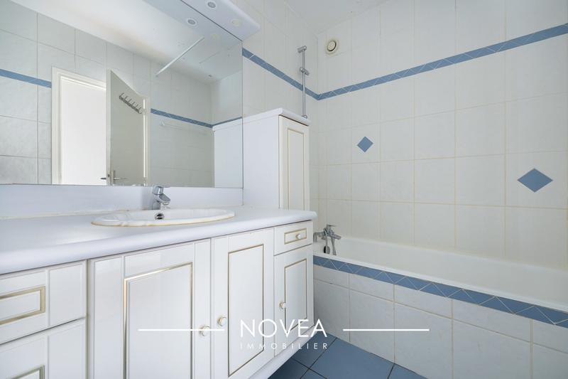 Appartement - 70 m² - 2 pièces