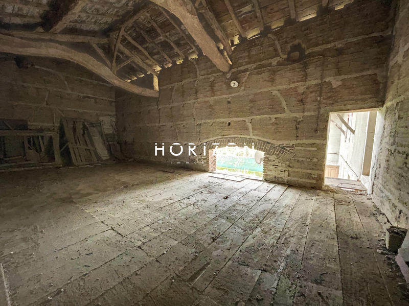 Maison ancienne - 345 m² - 4 pièces