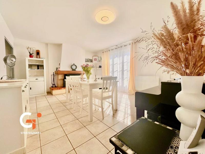 Maison - 110 m² - 5 pièces