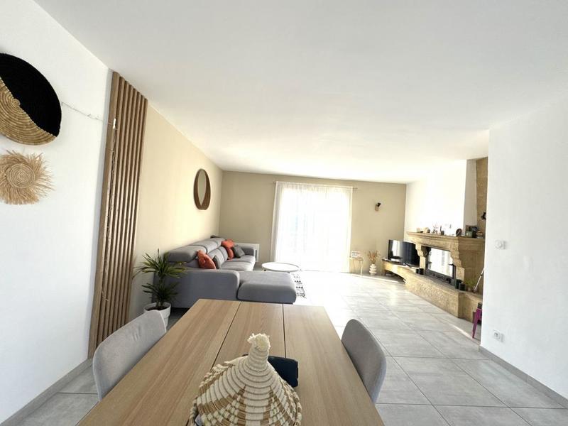 Propriété - 116 m² - 4 pièces