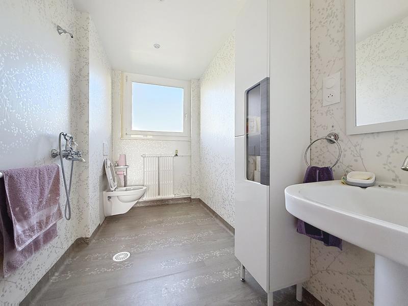 Maison - 240 m² - 10 pièces