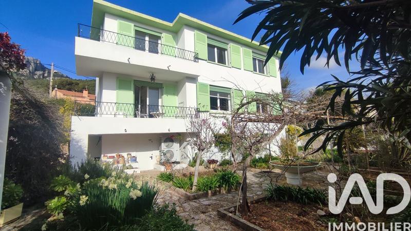 Maison - 196 m² - 6 pièces