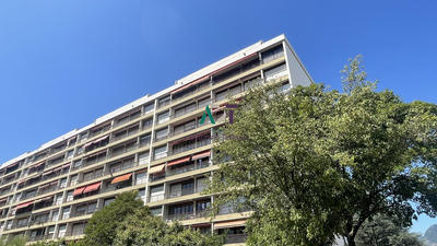 Appartement - 110 m² - 5 pièces