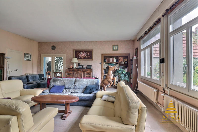 Maison - 321 m² - 7 pièces