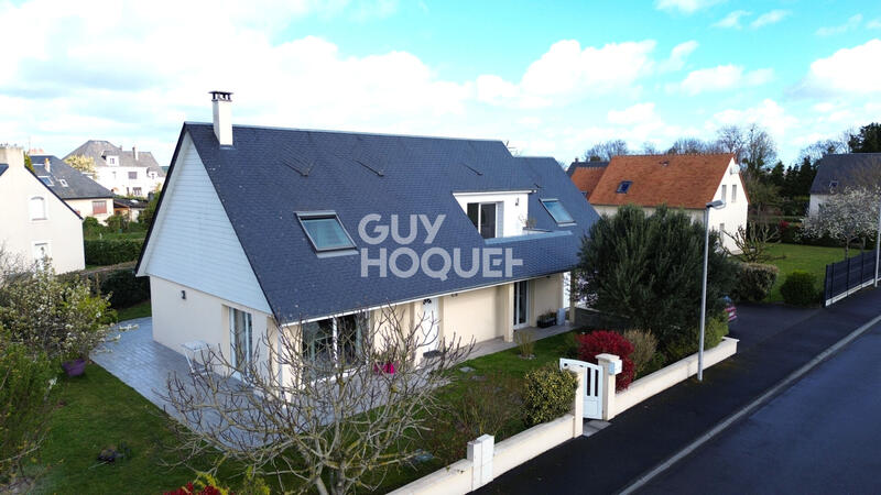 Maison - 160 m² - 7 pièces