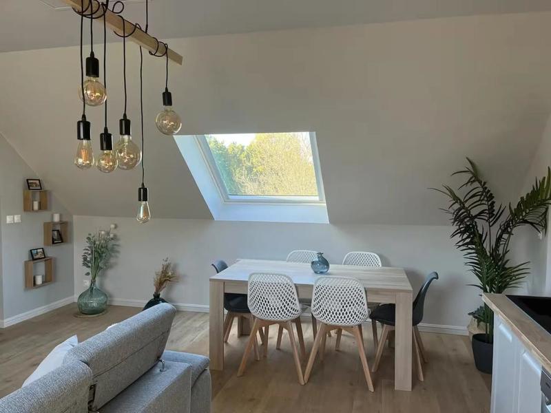 Maison - 221 m² - 8 pièces