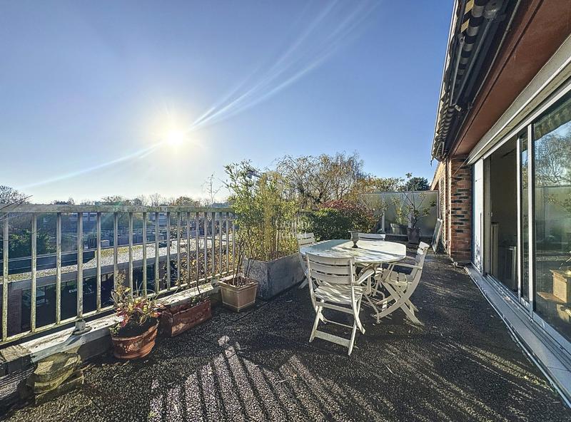 Appartement - 123 m² - 5 pièces