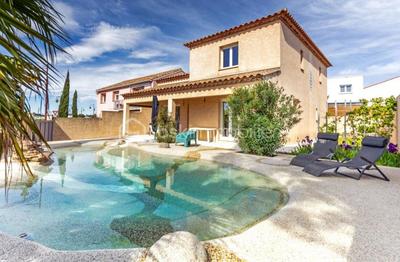 Maison - 136 m² - 4 pièces