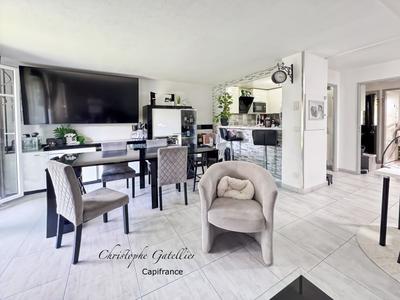 Appartement - 66 m² - 4 pièces