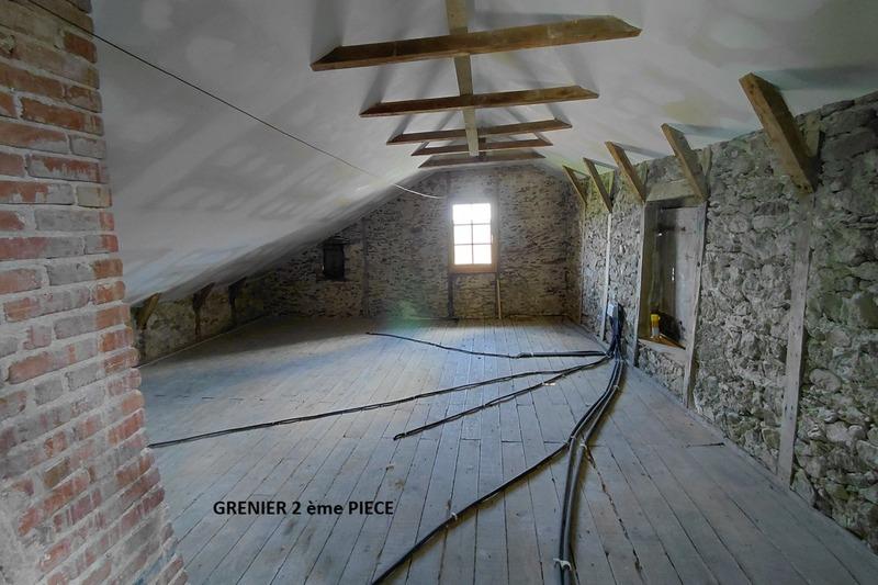 Maison - 220 m² - 8 pièces