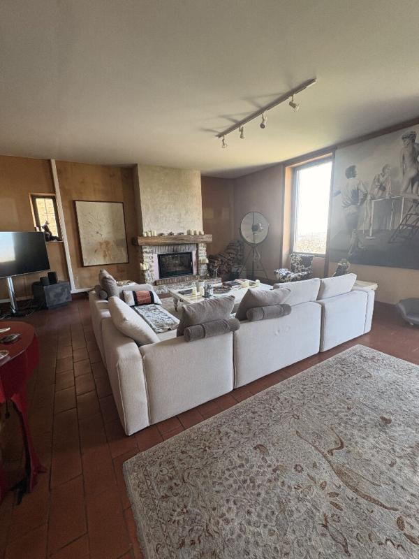 Maison - 225 m² - 6 pièces