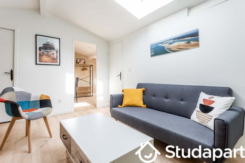 Chambre - 12 m² - 1 pièce