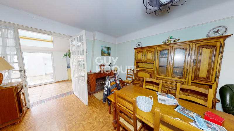 Maison de ville - 320 m² - 10 pièces