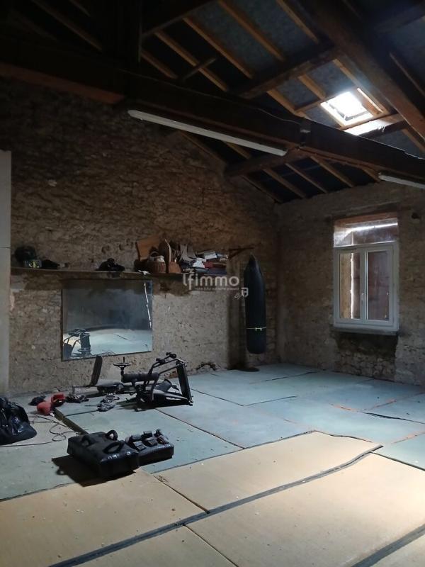 Immeuble - 215 m² - 7 pièces