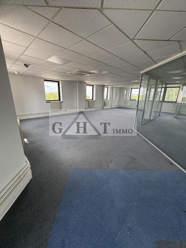 Bureau - 400 m²