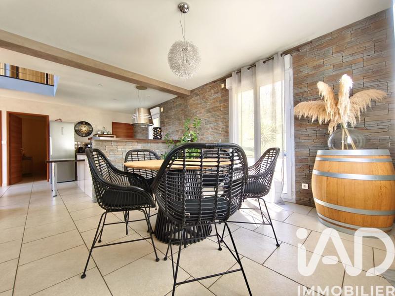 Maison de maîtres - 161 m² - 7 pièces