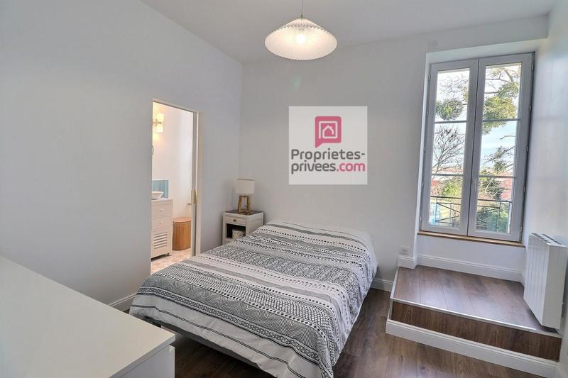 Propriété - 149 m² - 7 pièces