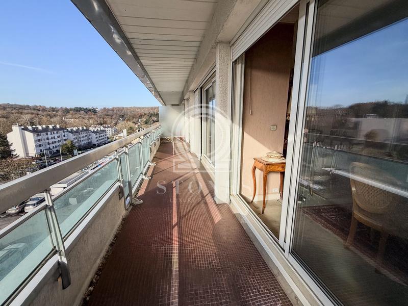 Appartement - 115 m² - 6 pièces