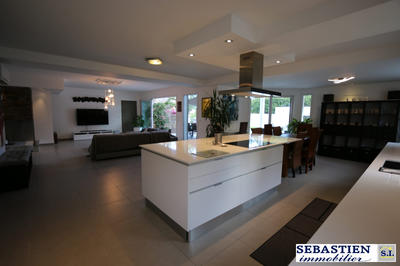 Maison contemporaine - 158 m² - 5 pièces