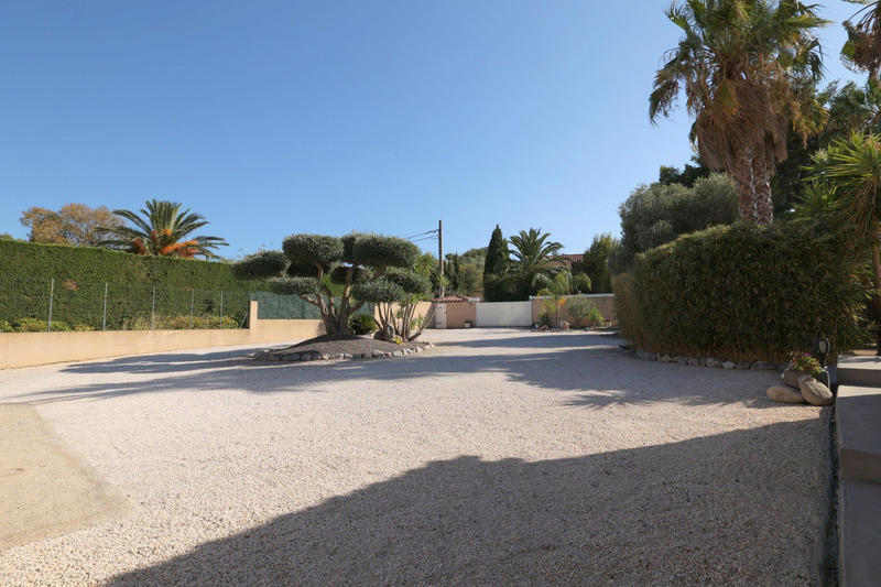 Propriété - 166 m² - 5 pièces