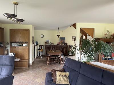 Maison - 128 m² - 8 pièces