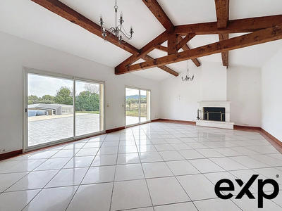 Maison - 261 m² - 11 pièces