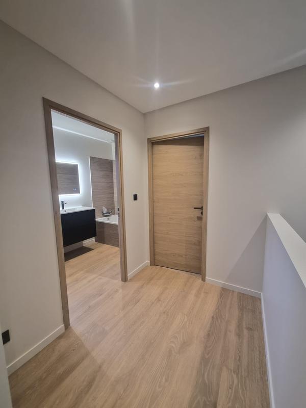 Maison - 102 m² - 4 pièces