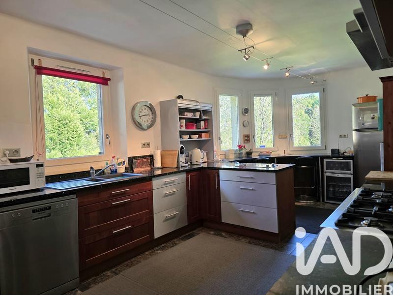 Maison - 128 m² - 6 pièces