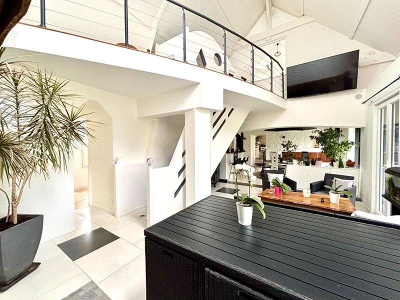 Maison - 160 m² - 7 pièces