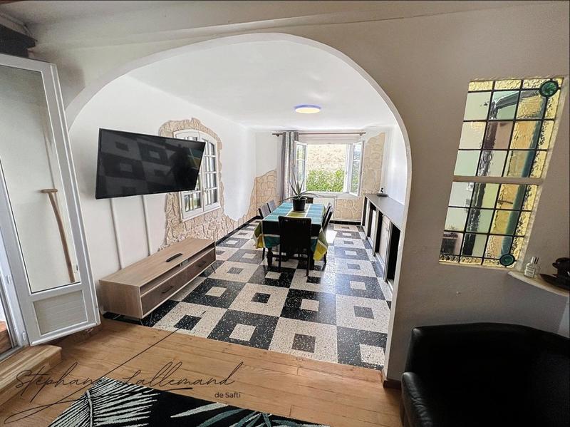 Maison - 141 m² - 6 pièces