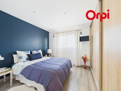 Maison - 105 m² - 4 pièces