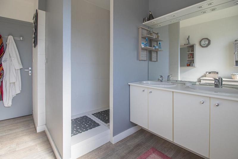 Appartement - 132 m² - 6 pièces