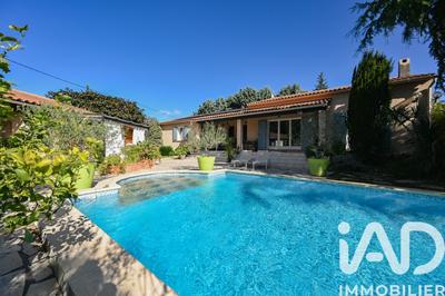 Maison - 210 m² - 5 pièces