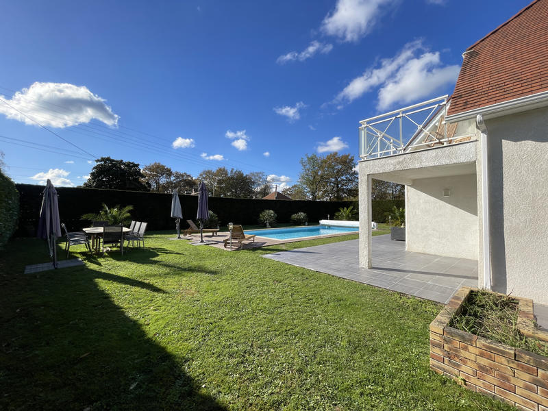 Maison - 167 m² - 6 pièces