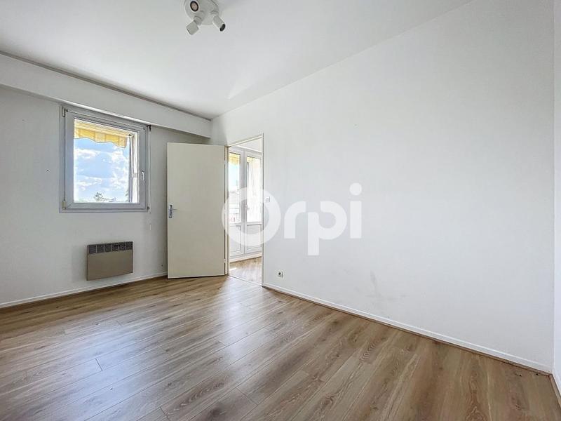 Appartement - 146 m² - 5 pièces