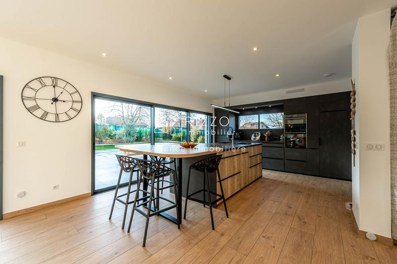 Maison - 160 m² - 6 pièces