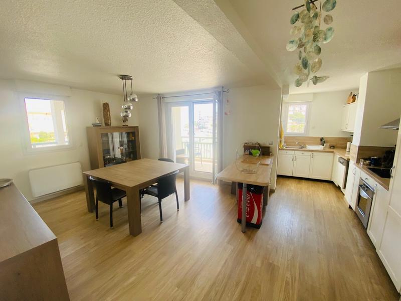 Appartement - 104 m² - 4 pièces