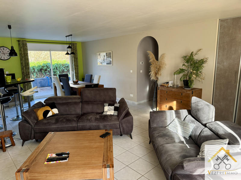 Maison - 94 m² - 4 pièces