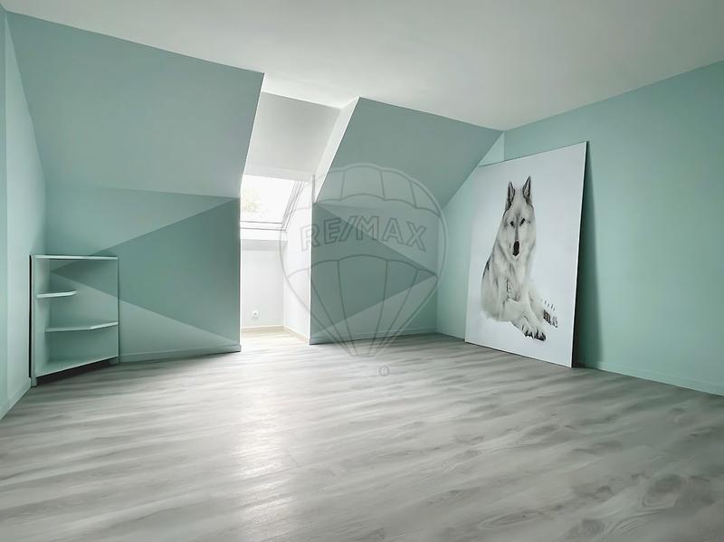 Maison - 183 m² - 7 pièces