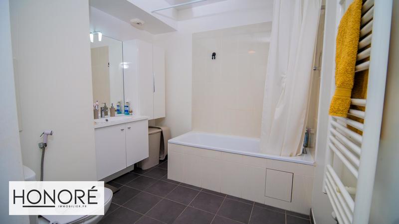 Appartement - 80 m² - 4 pièces