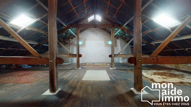 Maison - 266 m² - 7 pièces